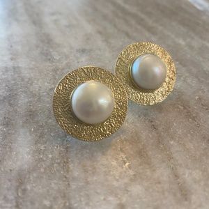 Botones "Sunset" Gold Plated Pearl Earrings